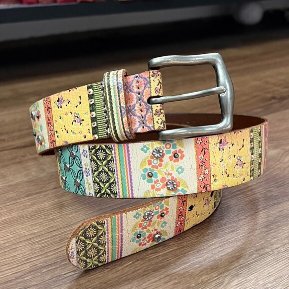 Fossil | Accessories | Fossil Floral Stripe Patchwork  display picture 3